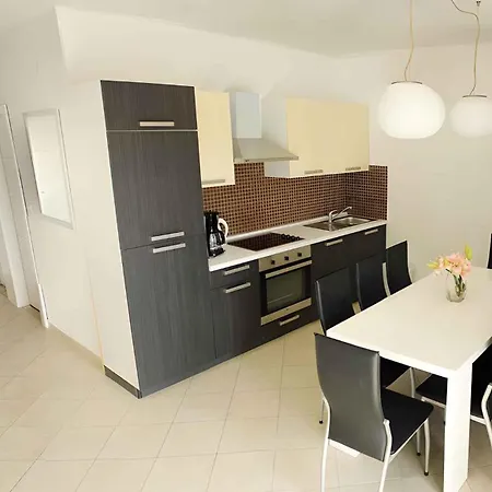 Apartamento In - Sibenik Riviera 42482 Primošten